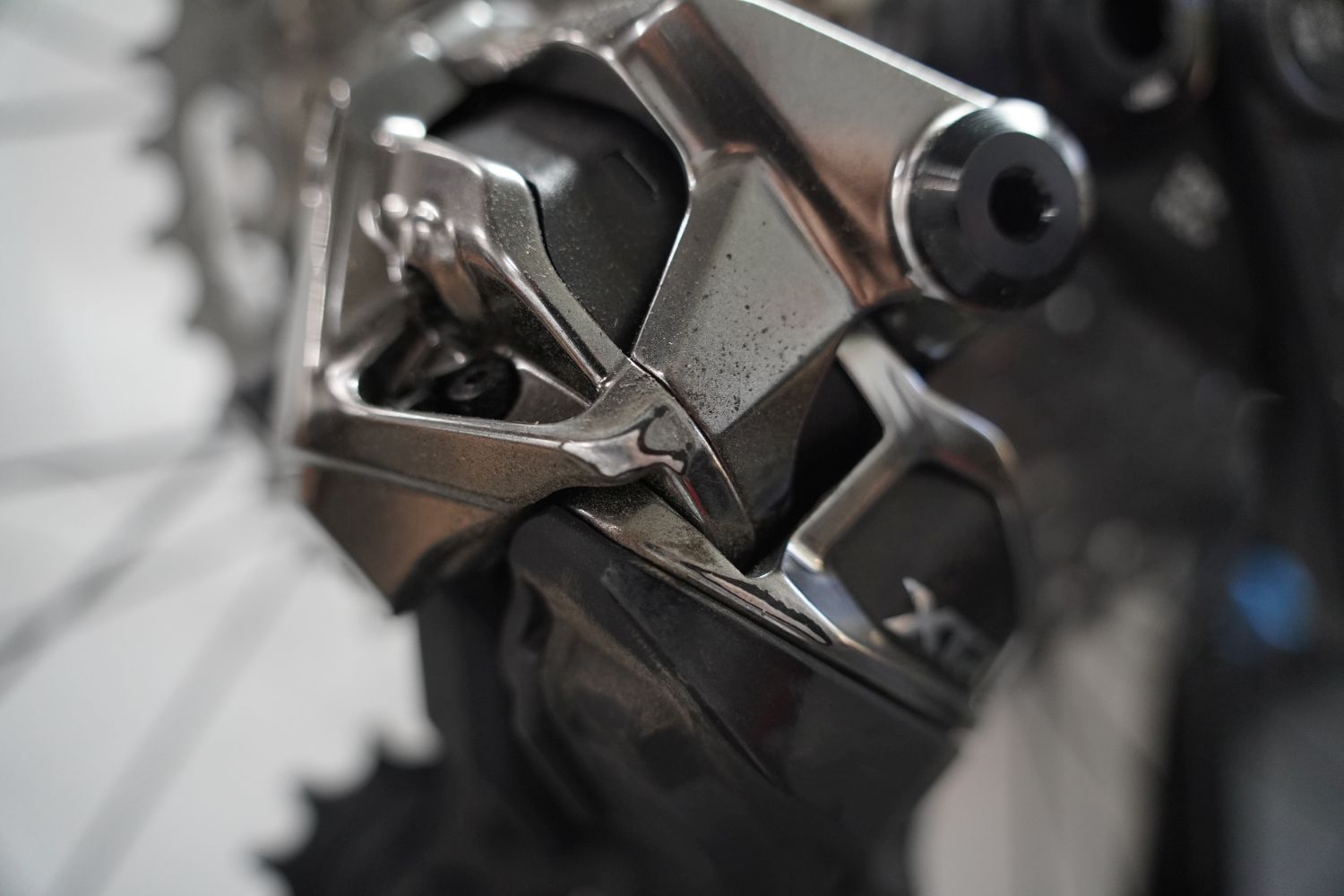 Ex Demo - Polygon Collosus N9 Carbon - Enduro Mountain Bike L1 - Image 4