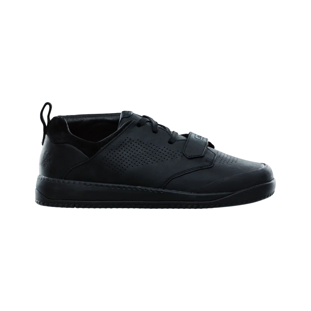 ION Scrub Flat Select Shoes - Image 4
