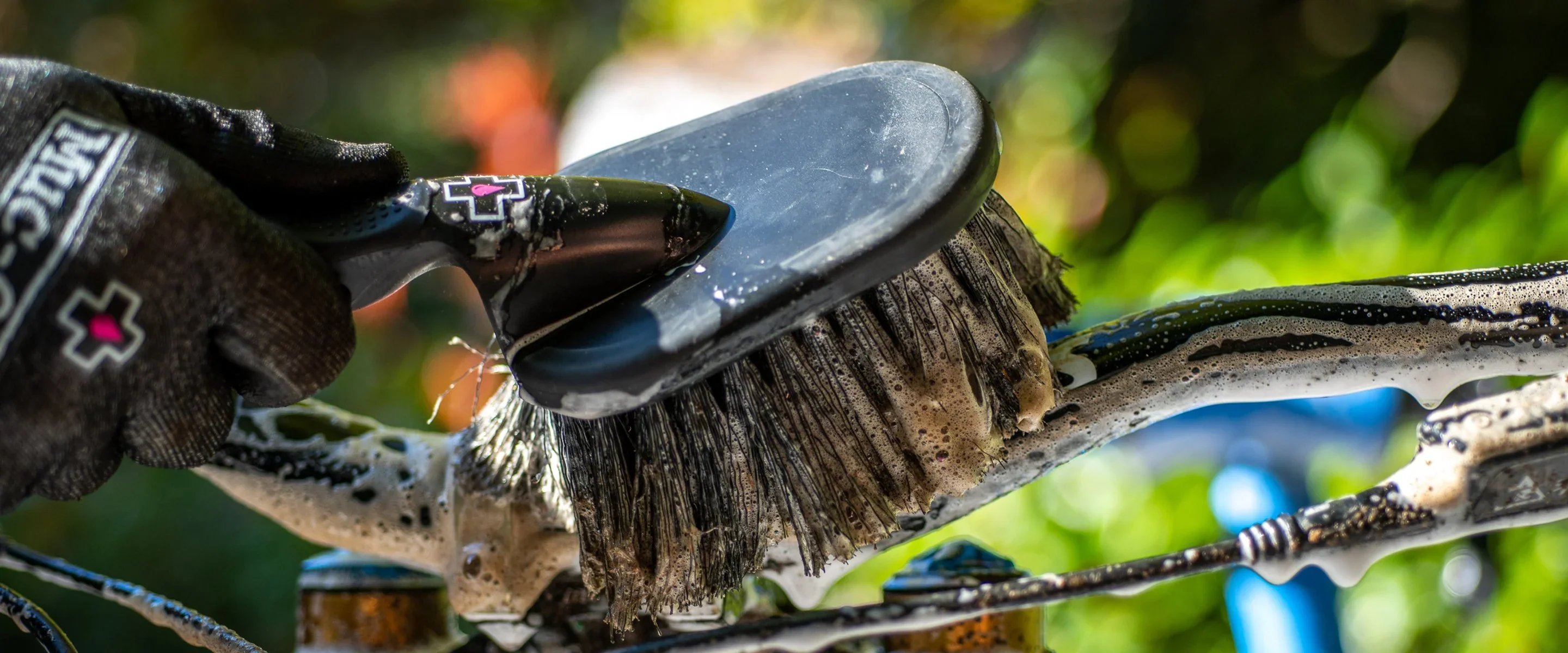 Muc-Off 8-in-One Bike Cleaning Kit - Image 11