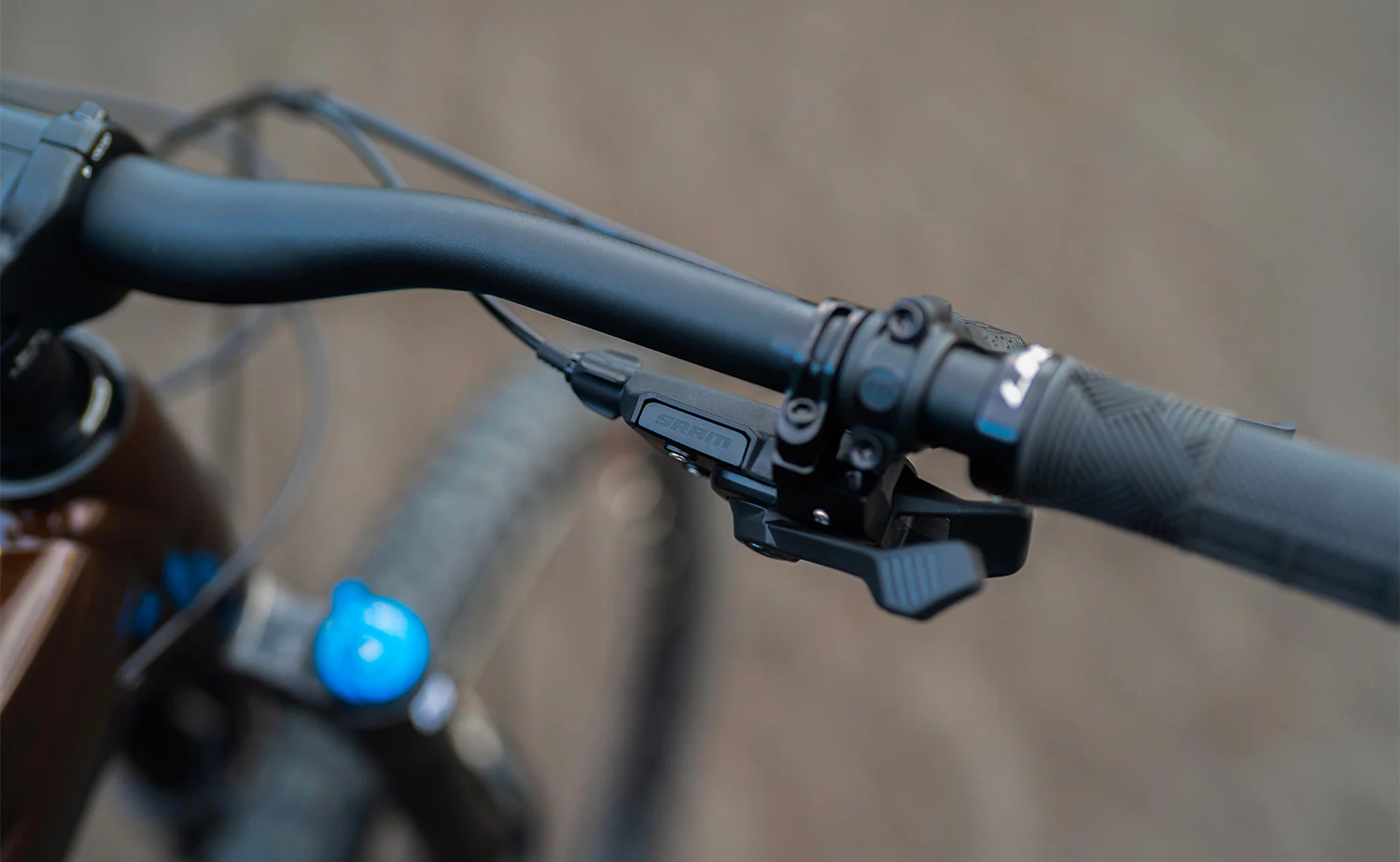 Polygon Collosus T8 – All-Mountain Bike - Image 17