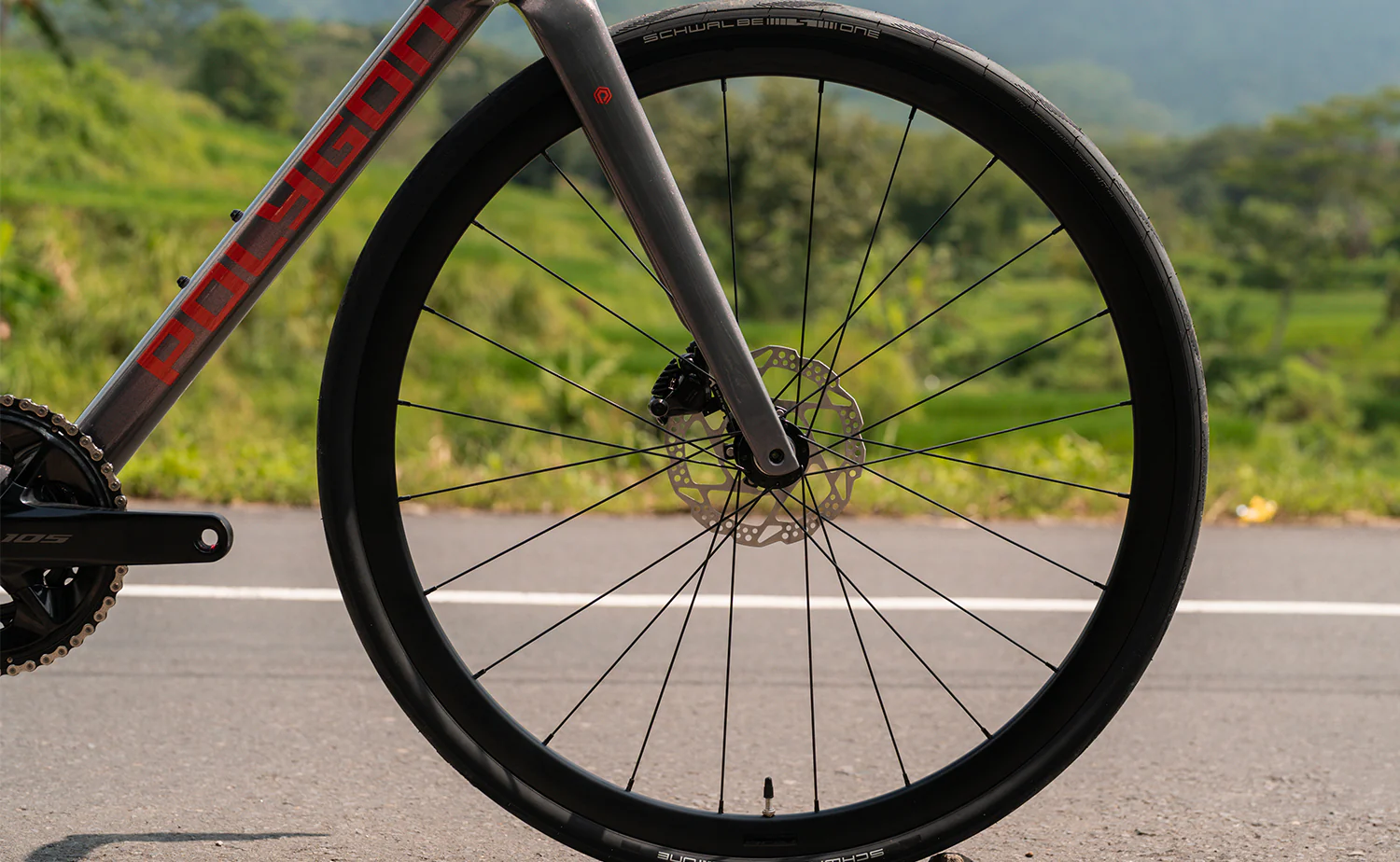 Polygon Strattos 7 - 105 Di2 Carbon Endurance Bike - Image 11