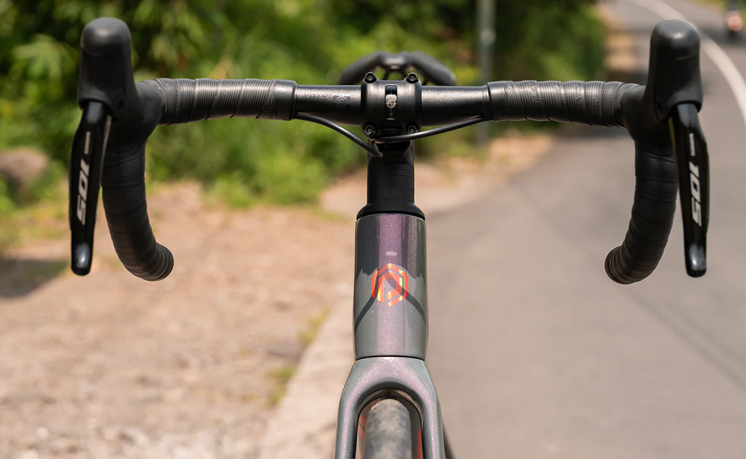 Polygon Strattos 7 - 105 Di2 Carbon Endurance Bike - Image 12