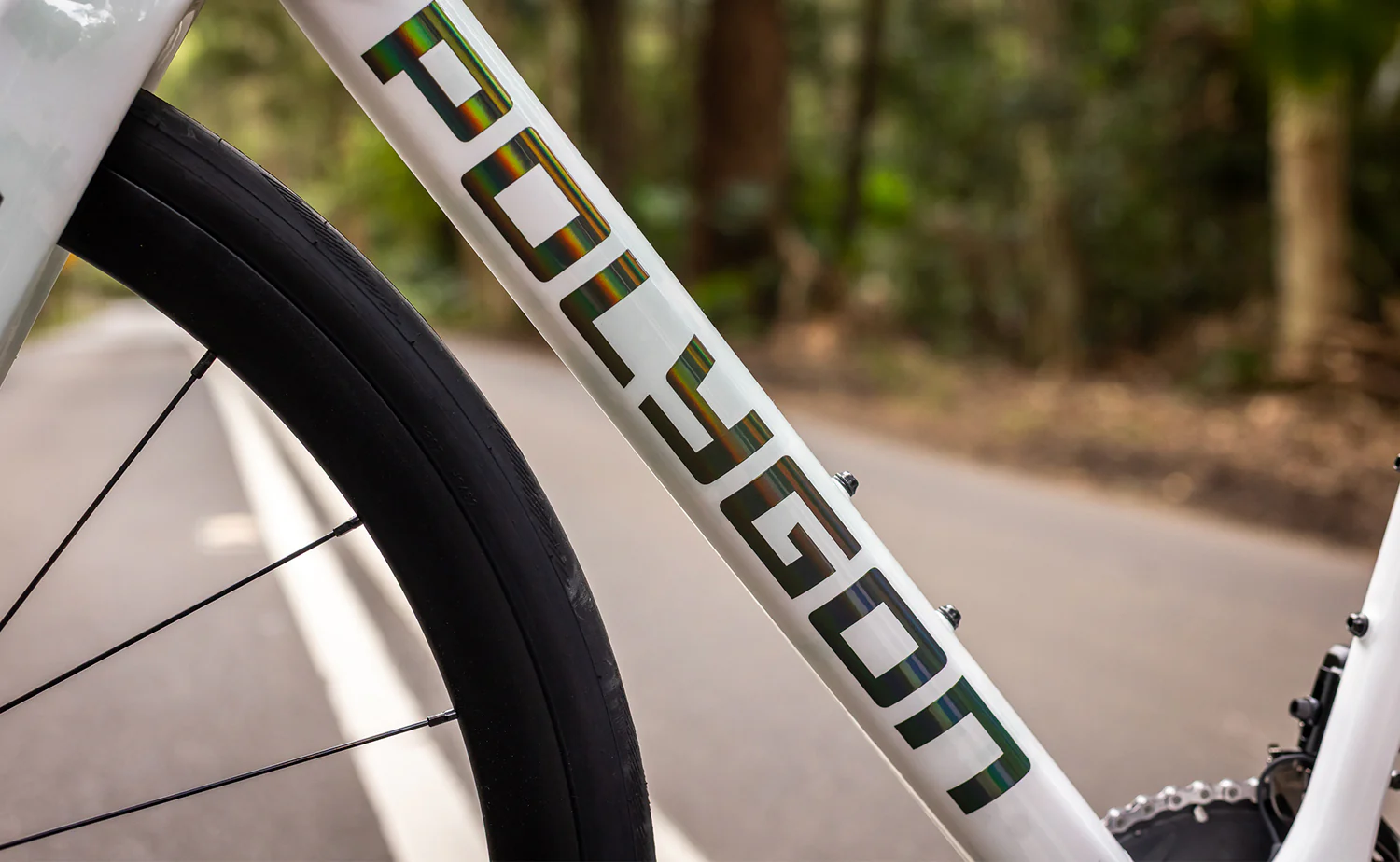 Polygon Strattos 8 - Ultegra Di2 Carbon Endurance Bike - Image 10