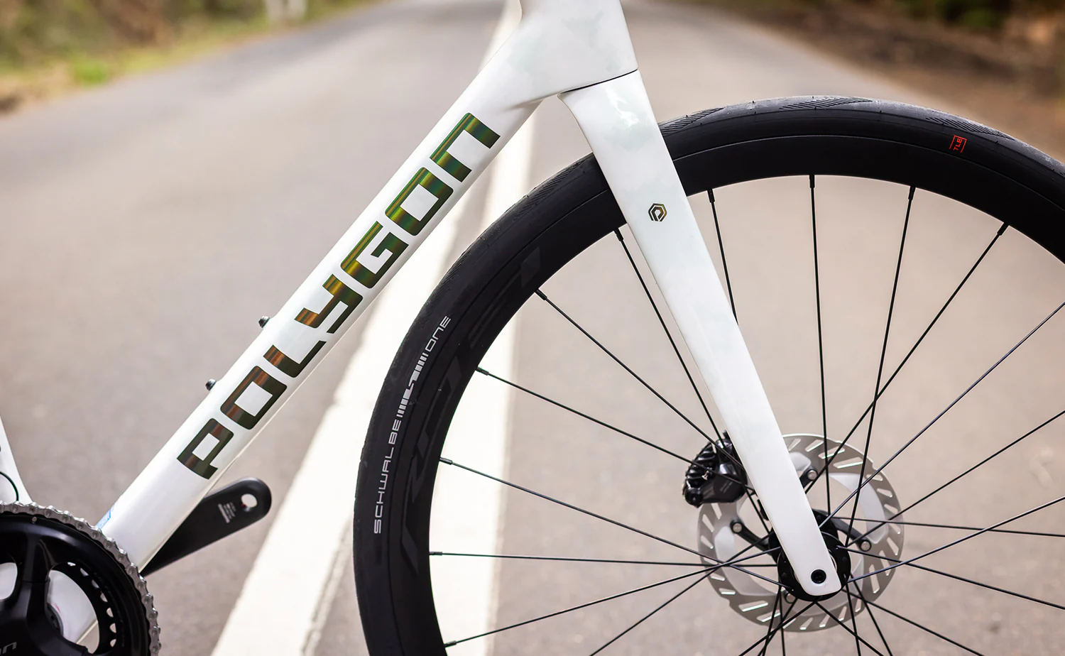 Polygon Strattos 8 - Ultegra Di2 Carbon Endurance Bike - Image 15