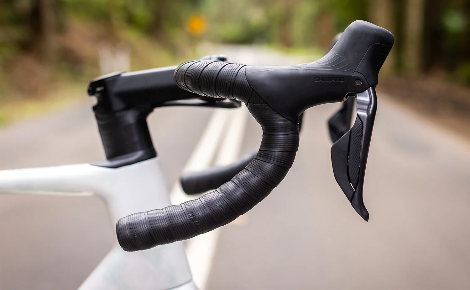 Polygon Strattos 8 - Ultegra Di2 Carbon Endurance Bike - Image 17