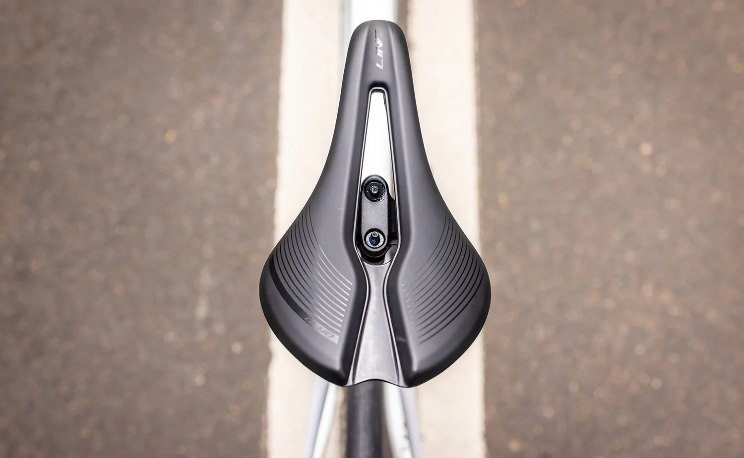 Polygon Strattos 8 - Ultegra Di2 Carbon Endurance Bike - Image 18