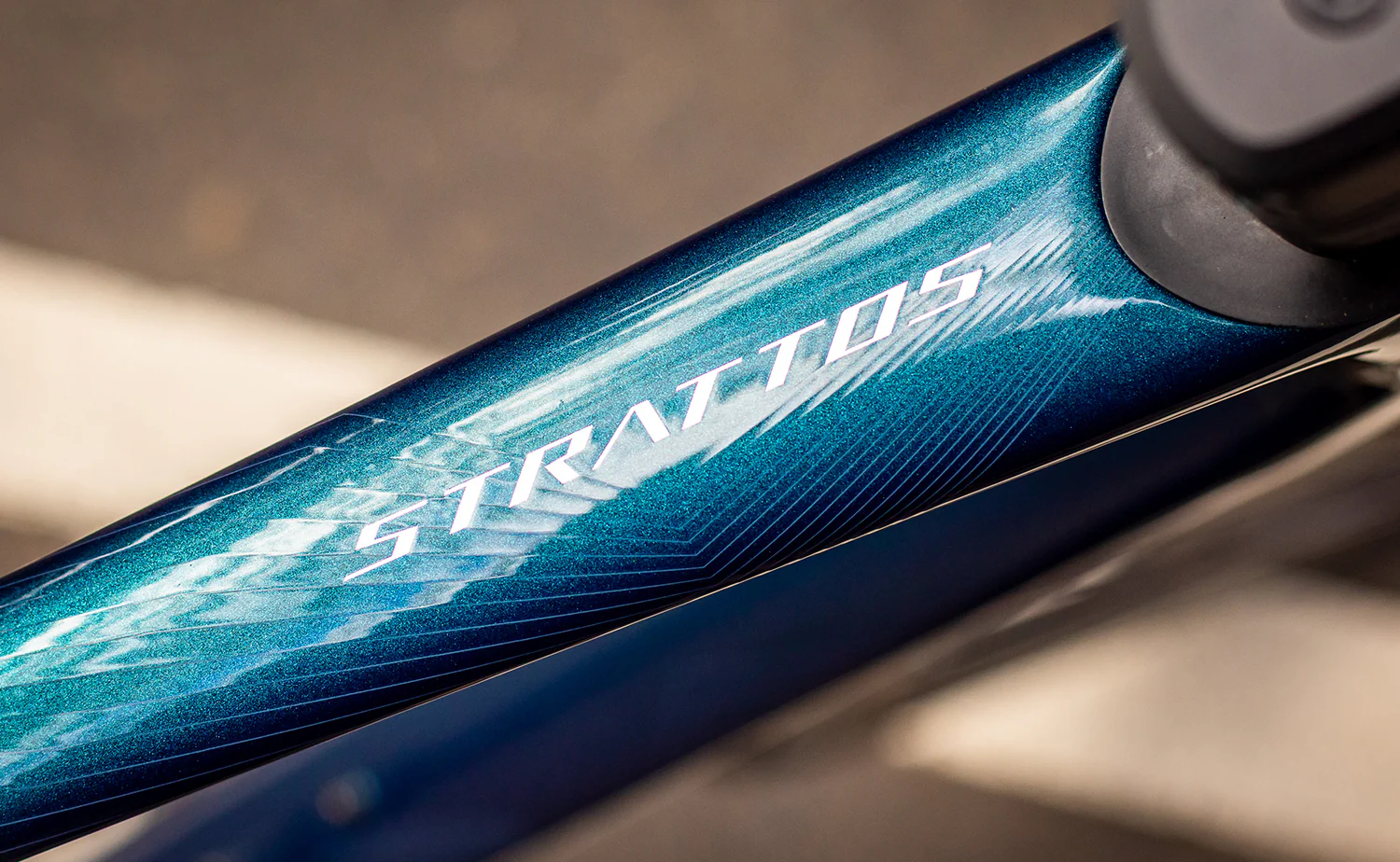 Polygon Strattos C7 - 105 Di2 Carbon Endurance Bike - Image 11