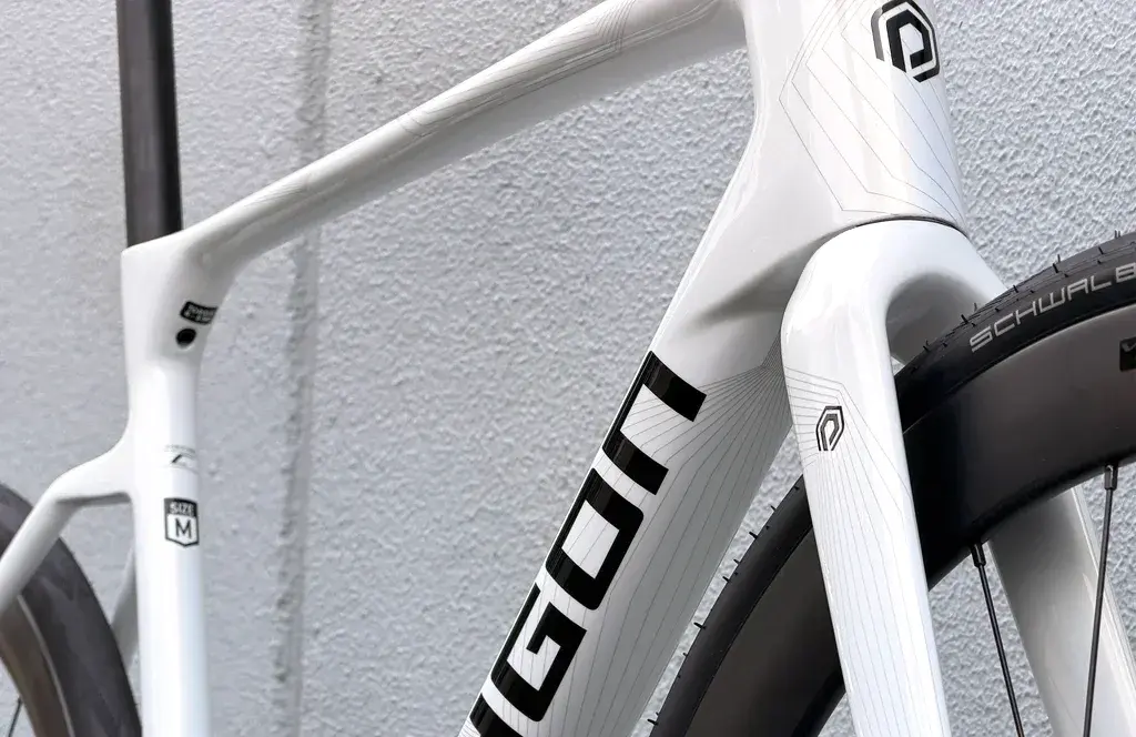 Polygon Strattos C8 - Ultegra Di2 Carbon Endurance Bike - Image 7