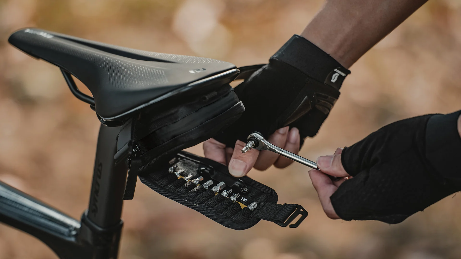 Topeak Elementa Seatbag With Essential Tools - Image 6