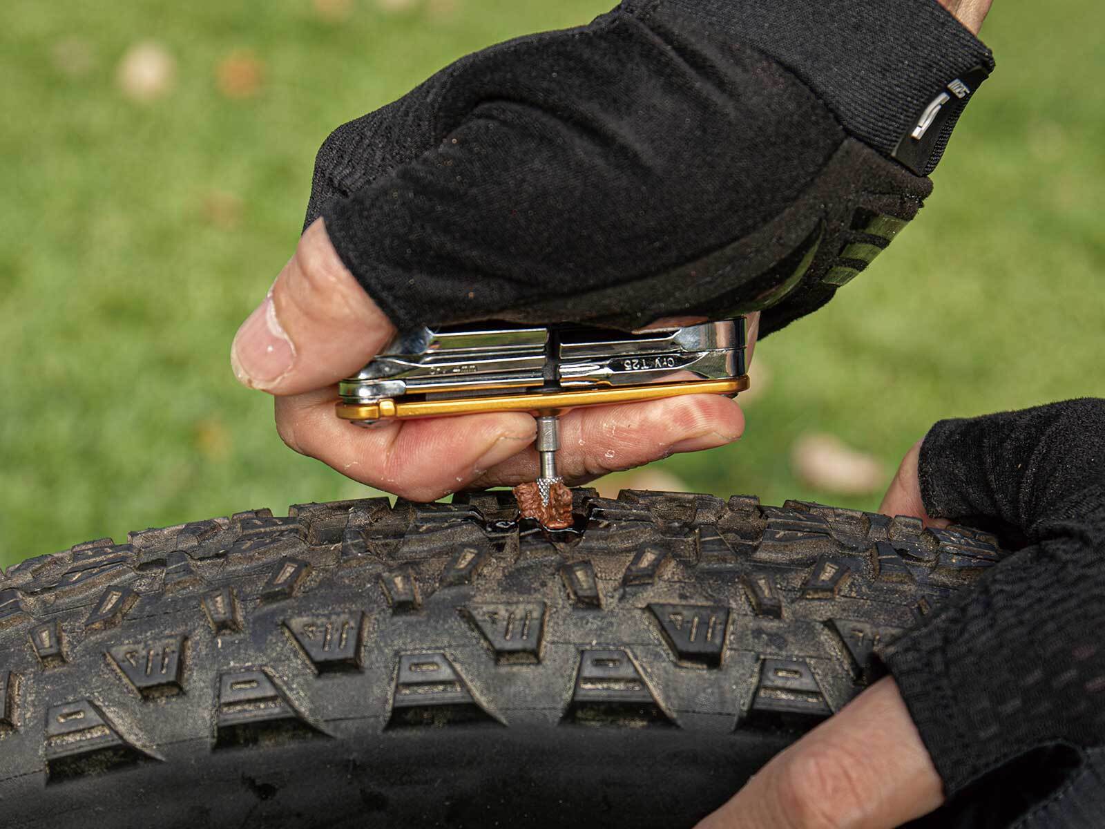 Topeak Tubi 11 Combo - 12 function Precision Mini Tool - Image 4